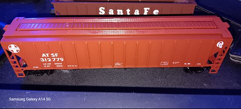 Athearn Blue Box Kit 54ft Covered Hopper part 1