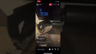 Miniminter ask KSI (JJ Olatunji) "You Free Tonight KSI" on Instagram Live - Tuesday 4th October 2022