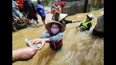 Typhoon, landslides leave 35 dead, dozens missing in Vietnam