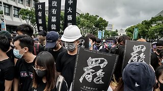 Students In Hong Kong Protest On First Day Of Class