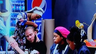Big Brother titans: is like Ebubu is in love with Khosi 😀😀 ehh
