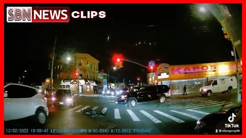 THIS HAPPENED IN NYC JUST A FEW DAYS AGO. DRIVERS DON’T EVEN SEEM PHASED - 6028