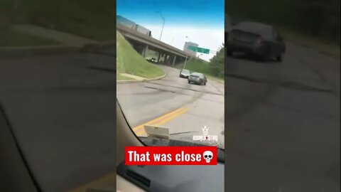 Bro almost got nailed!🚙🤬