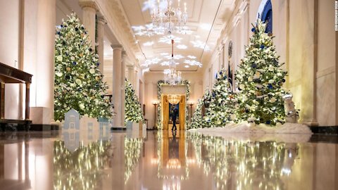 La primera decoración navideña de Jill Biden en la Casa Blanca: 41 abetos y 78.000 luces