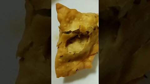 aloo vala samosa, crispy fried samosa, secrets of samosa