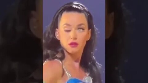 IS THIS REAL? Katy Perry's eye glitches during live show and she doesn't react