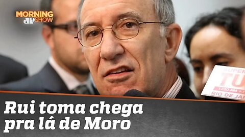 Rui Falcão ataca Moro e leva um "chega pra lá"