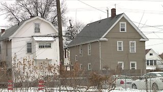 Cleveland city officials working on plan to improve declining 'middle neighborhoods'