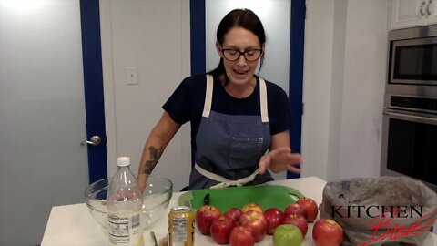 KEEPING APPLES FROM BROWNING | Kitchen Bravo
