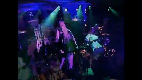 Dinosaur Jr.: Live in the Middle East