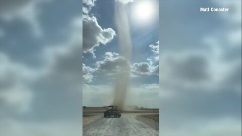 Swirling Dust Devil caught on video in Arkansas