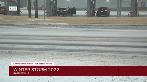 Snow building up on Bartlesville roads