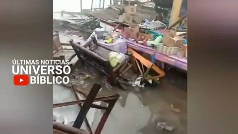 SE SALIÓ EL MAR EN INDONESIA TODO SE DESBORDA EN LAS CALLES | Inundaciones masivas Indonesia Banjir