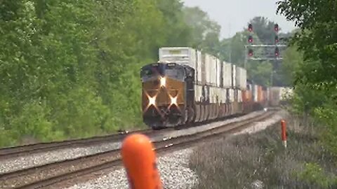 CSX I137 Intermodal Train from Sterling, Ohio May 20, 2023