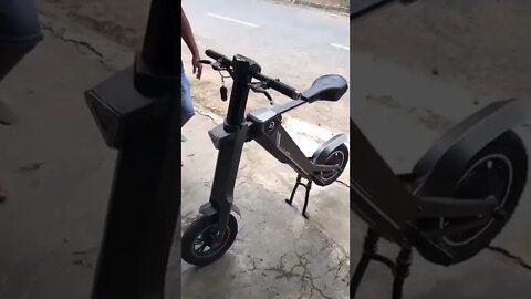 Innovative self folding electric scooter