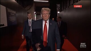 TRUMP❤️🇺🇸🥇🪽MAKE GRAND ENTRANCE🤍🇺🇸🏅🪽AT RNC IN MILWAUKEE, WI💙🇺🇸🏅🪽🏩⭐️
