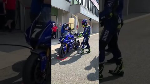 Fast enough 😱😍Best Yamaha R1M motogp bike 😍viral bike video on YouTube WhatsApp status world