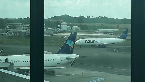 Boeing 737-400 PR-AJZ pousa em Manaus vindo de Guarulhos(04/01/2020)