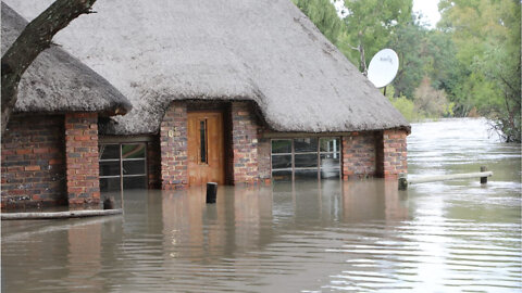 Watch: Homes Flooded Along The Vaal River
