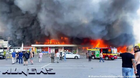 Russian missile strike hits shopping mall in central Ukraine