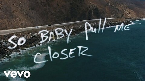 The Chainsmokers - Closer (Lyric) ft. Halsey