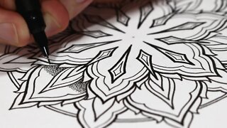 How to Draw a Quick Mandala Without a Protractor