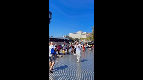 placa catalunya in summers || barcelona vibes #bcn #viral