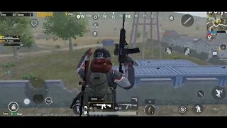 Jogando PUBG Mobile. Gameplay, Squad vs Squad.