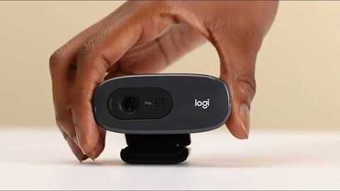 Webcam HD Logitech C270 com Microfone Embutido e 3 MP para Chamadas e Gravações em Vídeo Widescreen