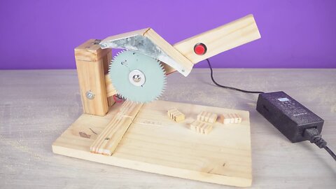 Make an Amazing Mini Table/Bench Saw recycling materials