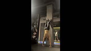 Handstand pushups