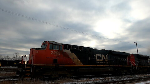 Train 396 CN 2262 & CN 8831 Engines Eastbound In Ontario