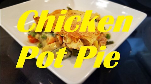 Honey Bear's Kitchen - Chicken Pot Pie - Ep 09