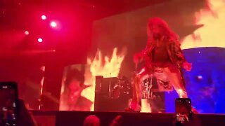 Rob Zombie in Houston song Superbeast