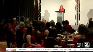 KMTV's Mary Nelson emcees Omaha Go Red for Women event