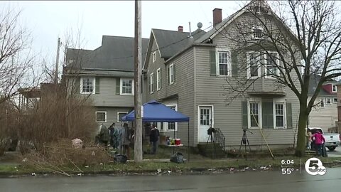 Neighbors tidy up problem property in Slavic Village