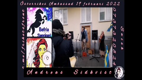 Andreas Sidkvist utanför Österrikes ambassad 19 februari 2022