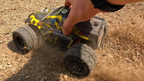 FAST AS A ROCKET: DEERC Brushless RC Cars 300E 60KM/H High Speed Remote Control Car 4WD 1:18 Scale