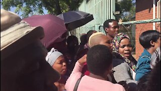 SOUTH AFRICA - Pretoria - Atteridgeville parents expressing their dissatisfaction with the online registration system (Video) (bV6)