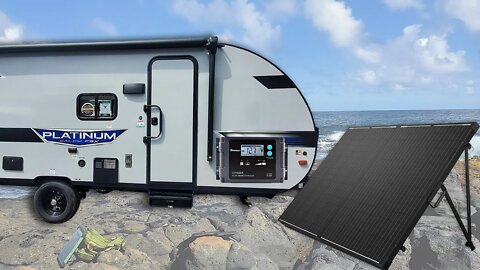 Renogy 200 Watt 12V Foldable Solar Suitcase