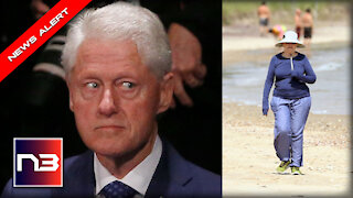 Bill & Hillary Look Like DEATH at the Beach But That's Not All EVERYONE Noticed