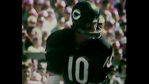 1970s - One Tough Hombre: Chicago Bears QB Bobby Douglass