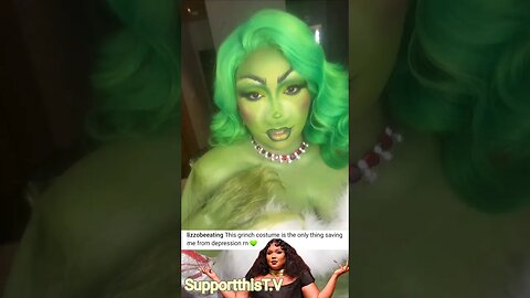 Lizzo Dresses Like The Grinch