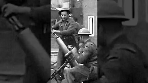 em1944. Argamassa ML de 4,2 polegadas em ação durante a batalha de Hertogenbosch. #historiamilitar