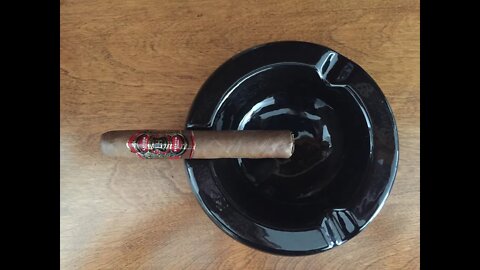 Lavida Habana cigar review, springtime weather, and staying busy.