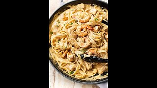 Fettuccine Alfred chicken & shrimp