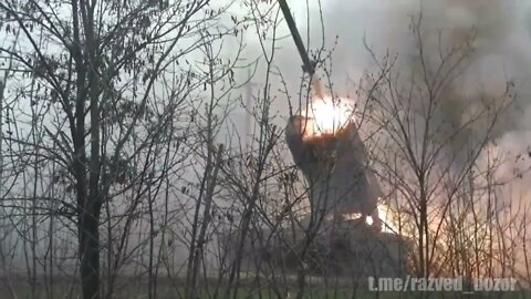 Russian TOS-1A MLRS Thermobaric Missiles Striking Ukrainian Positions Near Izyum