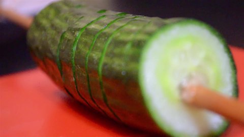 How to make cucumber springs
