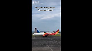 Mau lihat seragamnya Pramugari vietjet