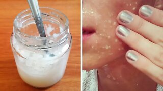 Want Better Skin? Try This DIY Baking Soda and Coconut Oil Facial Scrub